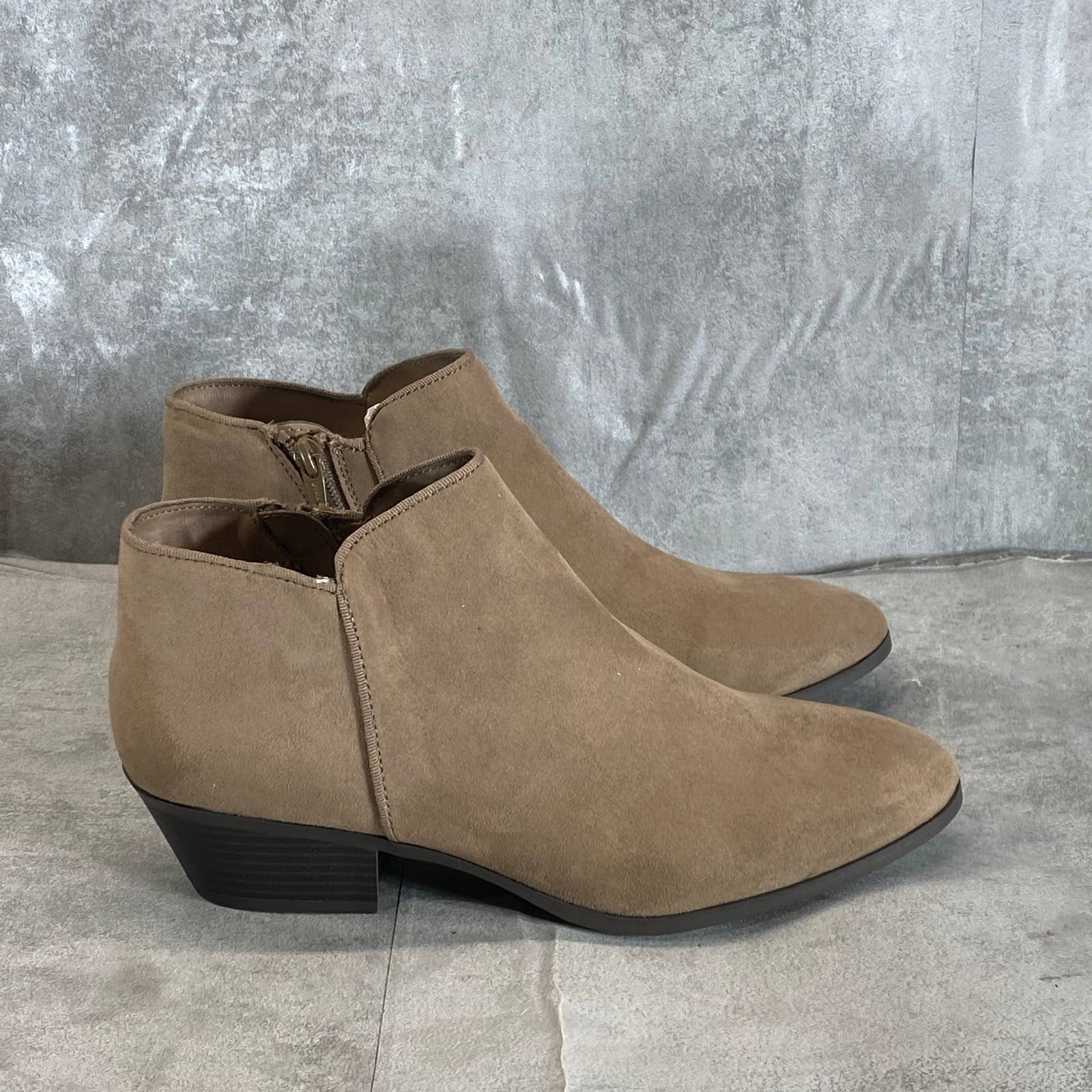 STYLE & CO Women's Taupe Micro Wileyy Almond-Toe Block Heel Ankle Booties SZ 9.5