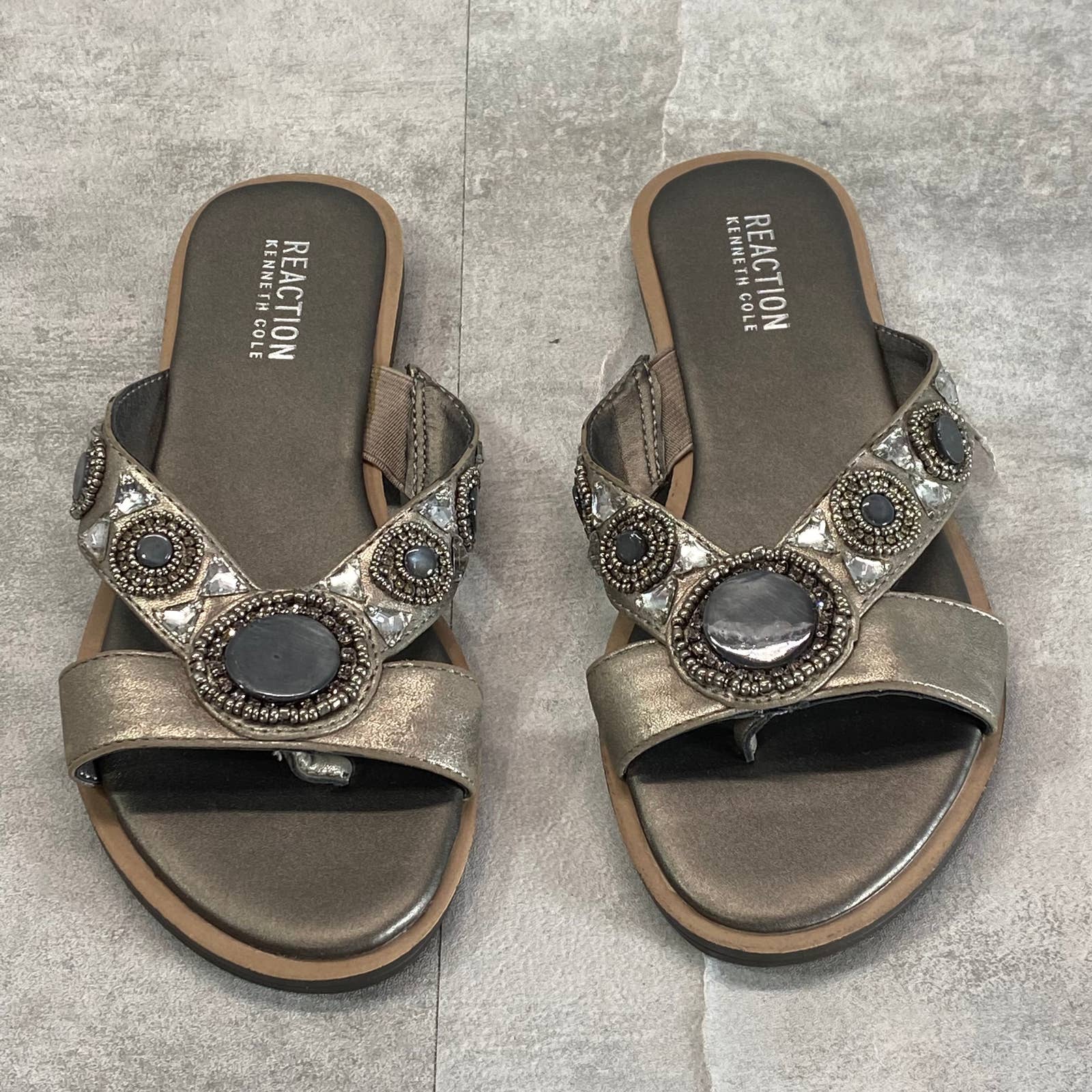 REACTION KENNETH COLE Women's Pewter Spring Glam Beaded Slide Sandals SZ 6